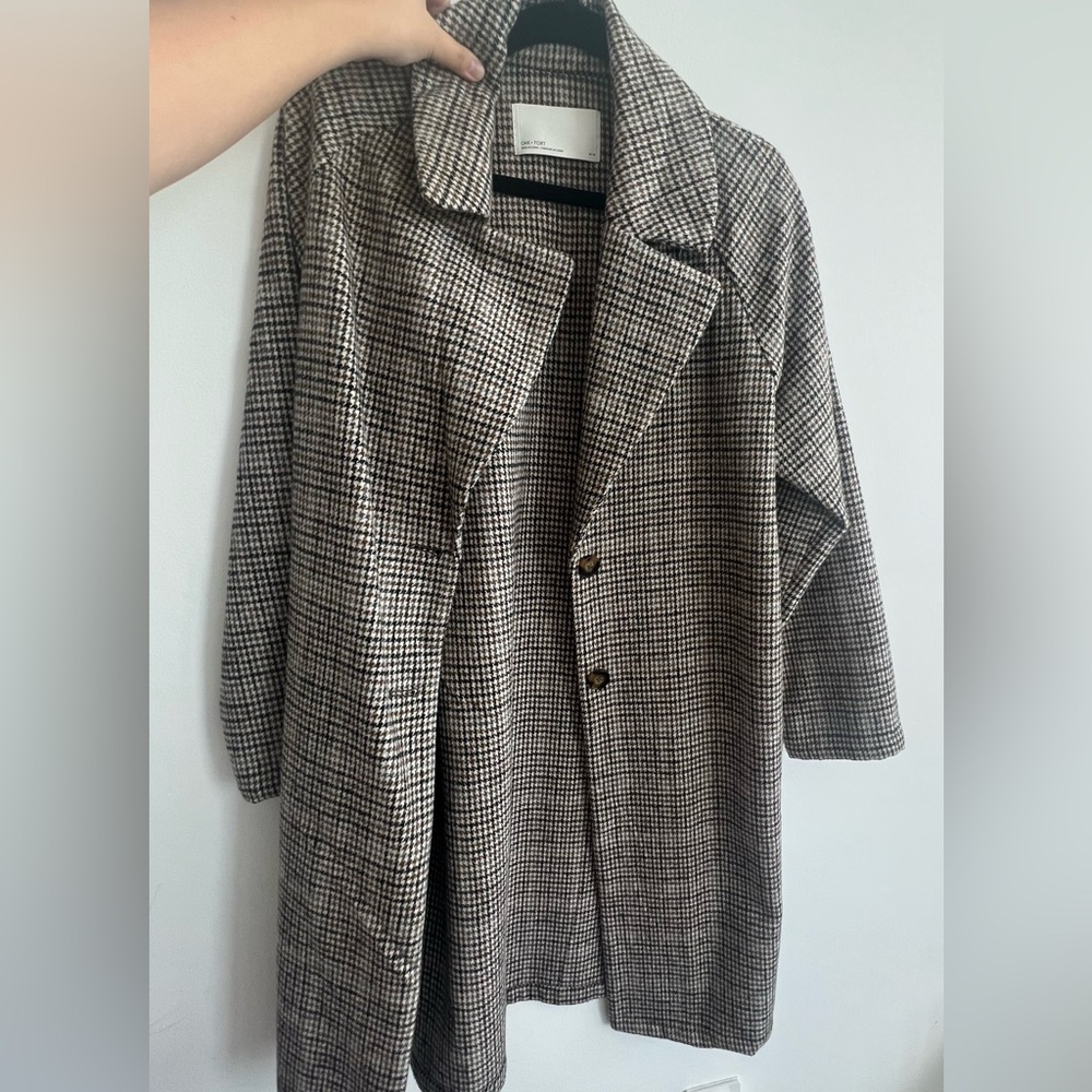 Oak and fort coat